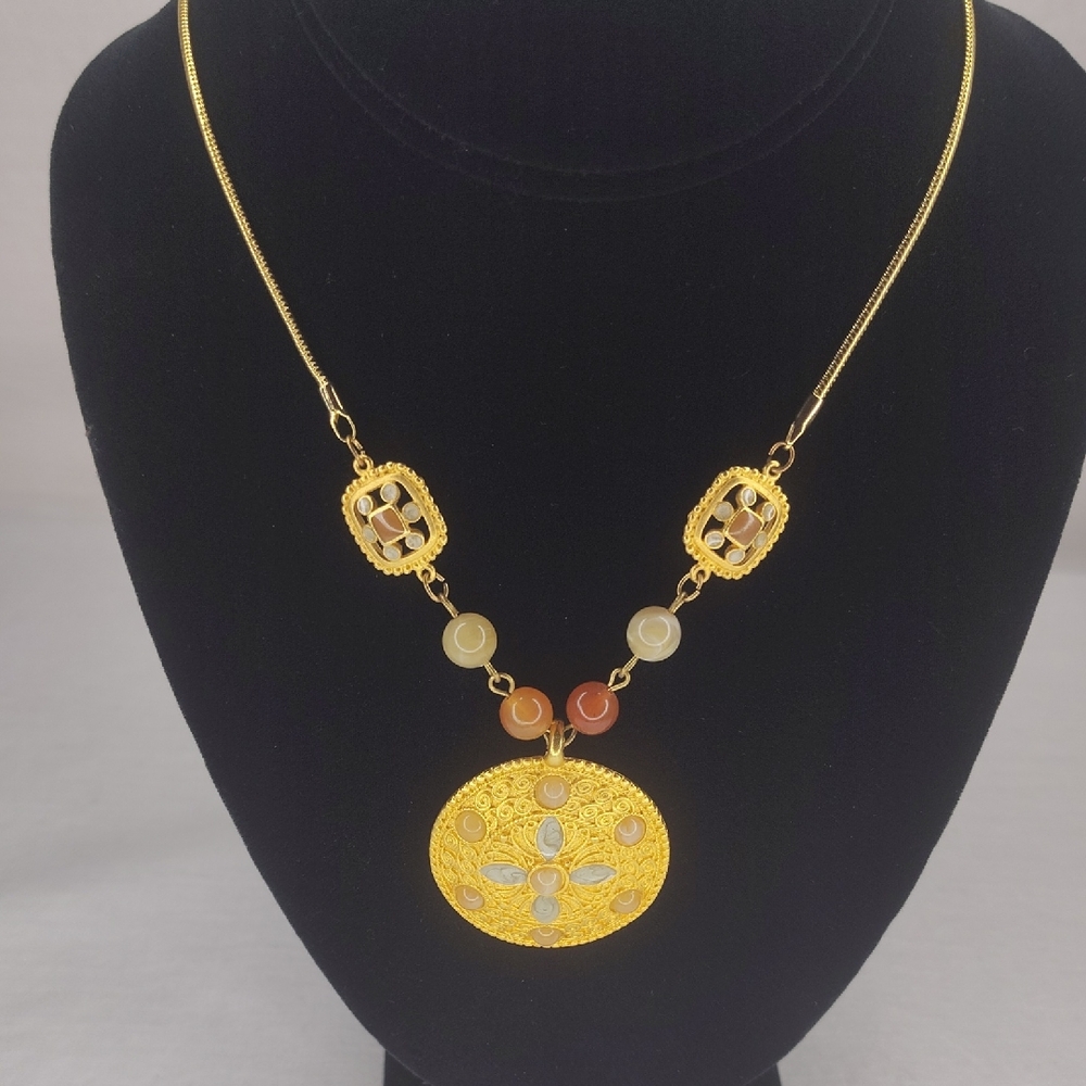 KC Goldtone Pendant Necklace